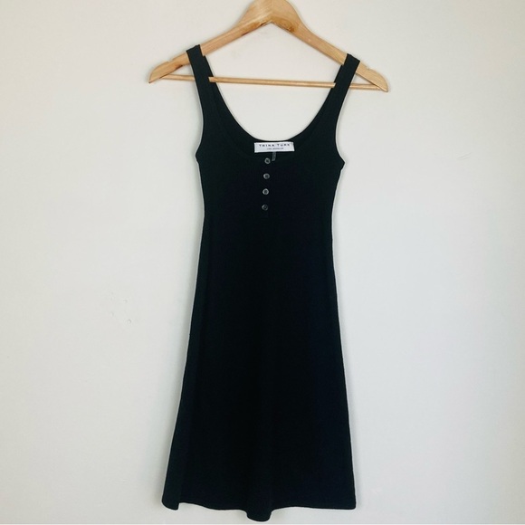 Trina Turk black silk cashmere wool blend tank sweater dress. Size Small. - Picture 1 of 4